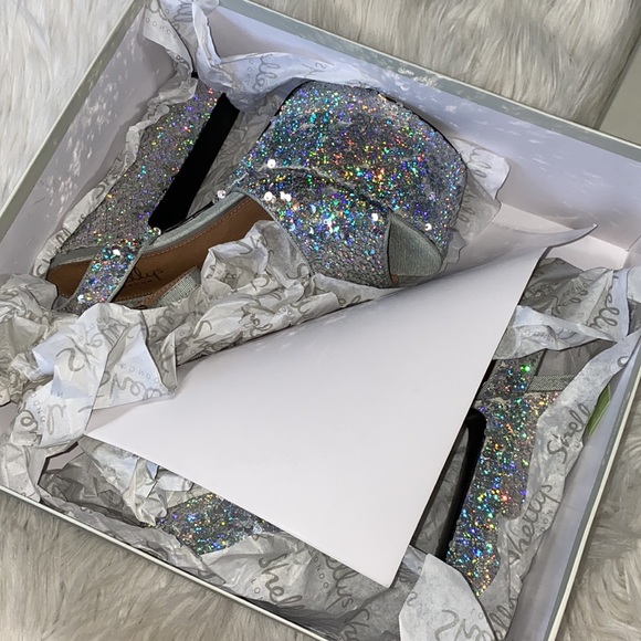 Shelly’s London • Goldie Platform Iridescent Sequin Sandals - Picture 13 of 13